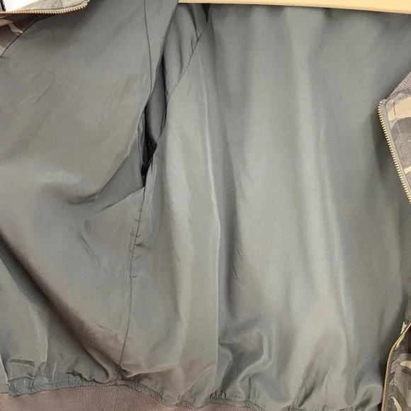 Beachlunchlounge Olive Green Camo Bomber Jacket Sz L - Picture 6 of 10